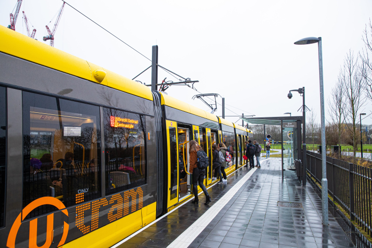Tram lijn 22 Utrecht aan het perron