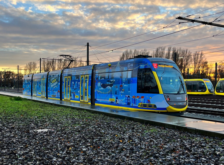tram in winterbeschildering